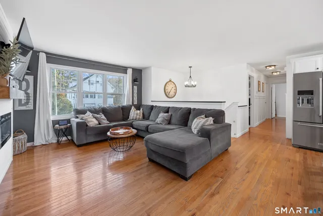 $379,900 | 39 Meriline Avenue, Plainville, CT 06062