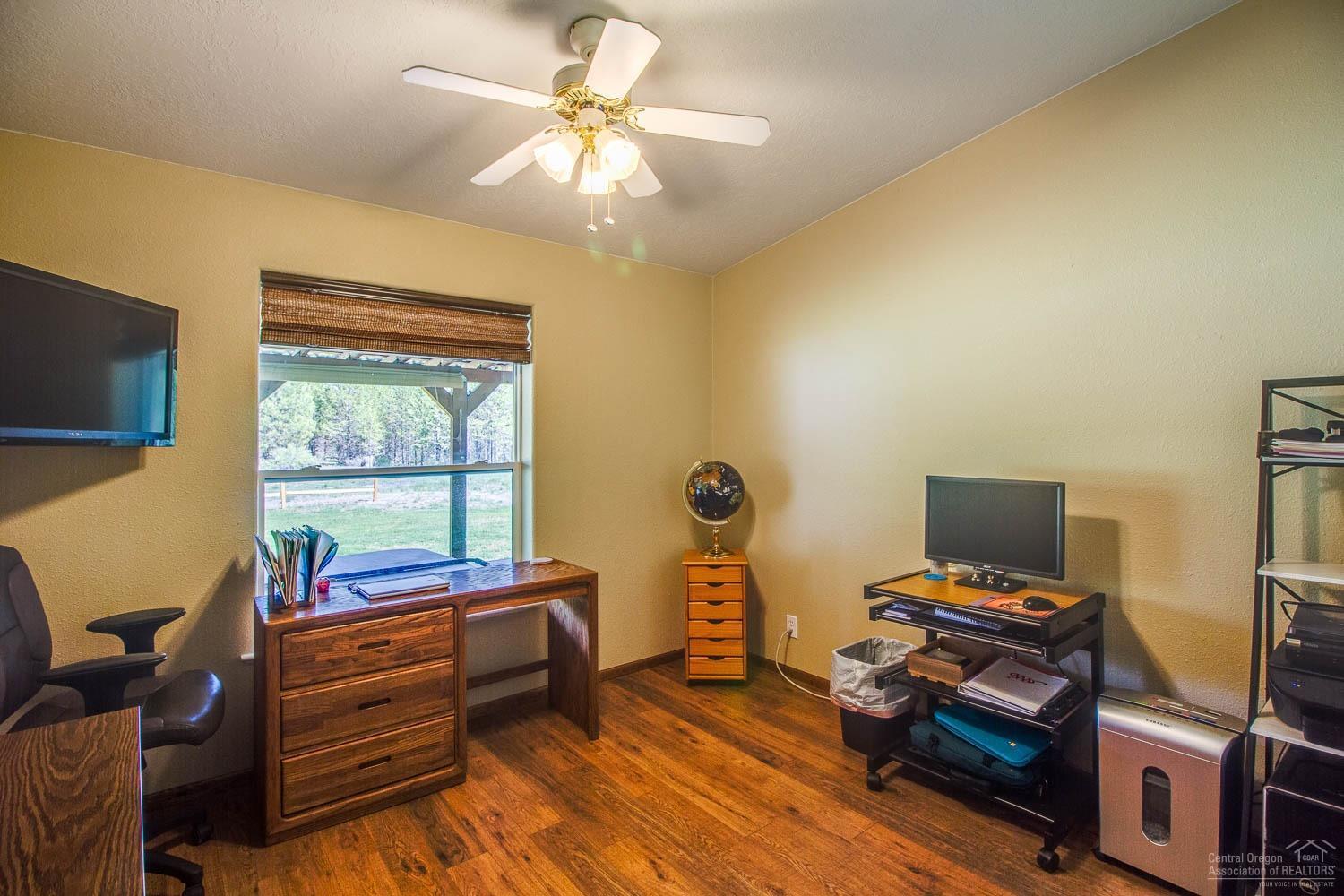 54886 Huntington Road Bend, OR 97707 - Photo 18 of 21 Additional Photo