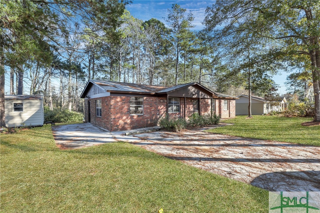 405 McCall Road Springfield, GA 31329 - Photo 3 of 31