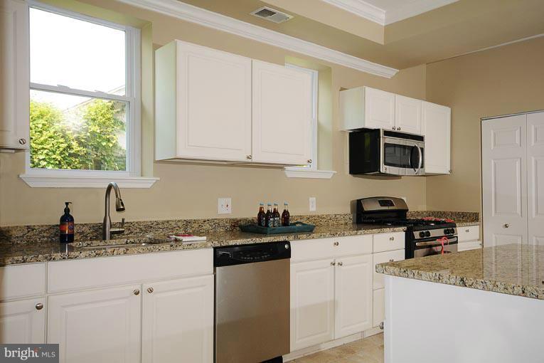 3613 Grantley Road Baltimore, MD 21215 - Photo 8 of 22 Kitchen
