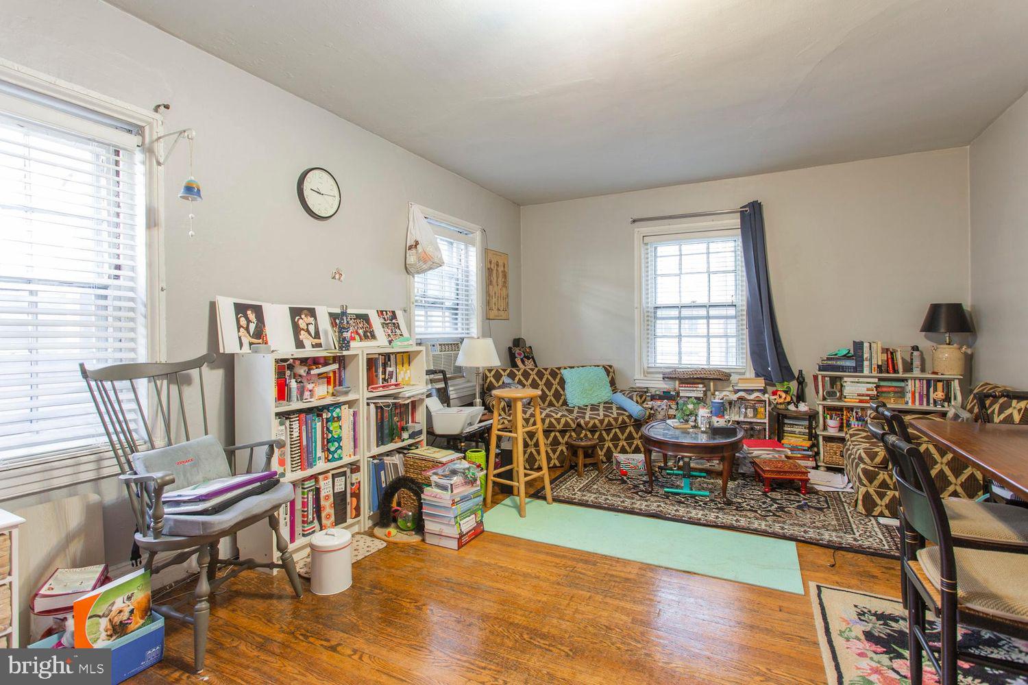 1807 Spruce Street, Unit 3R Philadelphia, PA 19103 - Photo 2 of 9