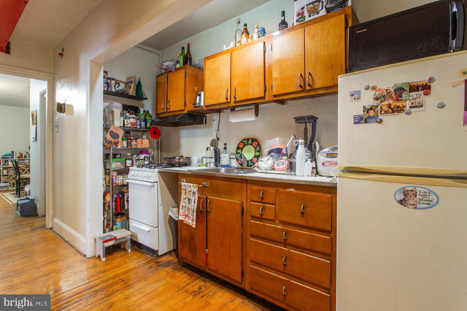 1807 Spruce Street, Unit 3R Philadelphia, PA 19103 - Photo 7 of 9