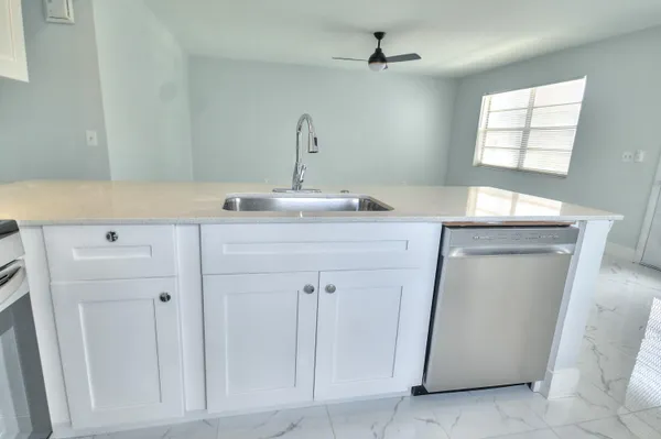 $2,150 | 137 Normandy Lane, Unit 137, Delray Beach, FL 33484