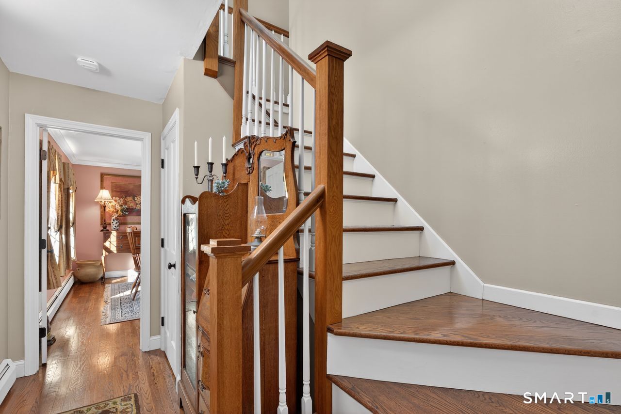 4 Hunters Ridge Road Killingworth, CT 06419 - Photo 27 of 40 a view of entryway and hall