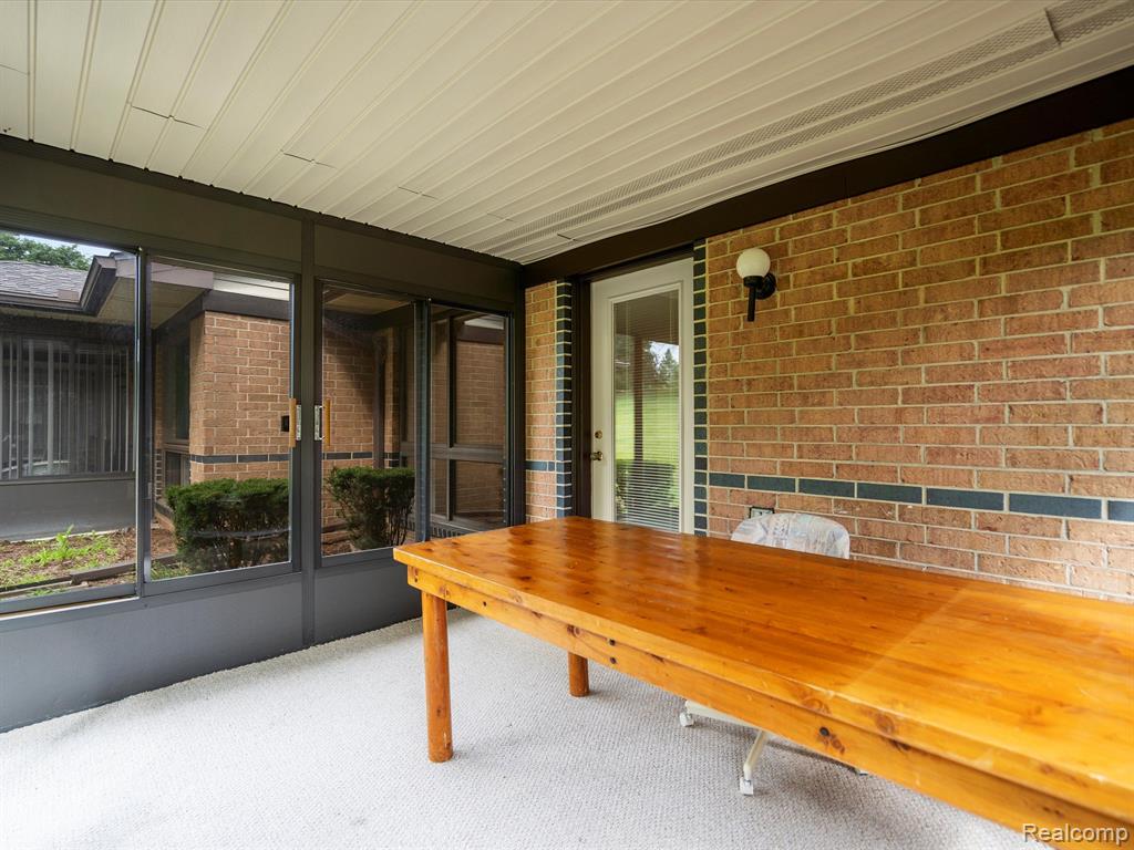 979 Wexford Way Rochester Hills, MI 48307 - Photo 21 of 24