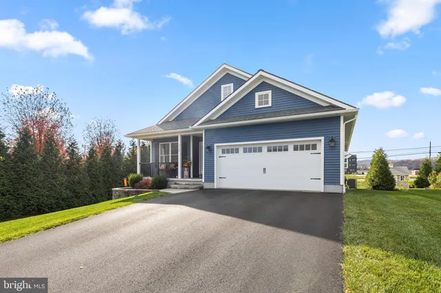 $419,900 | 212 Scenic Ridge Boulevard, Lebanon, PA 17042