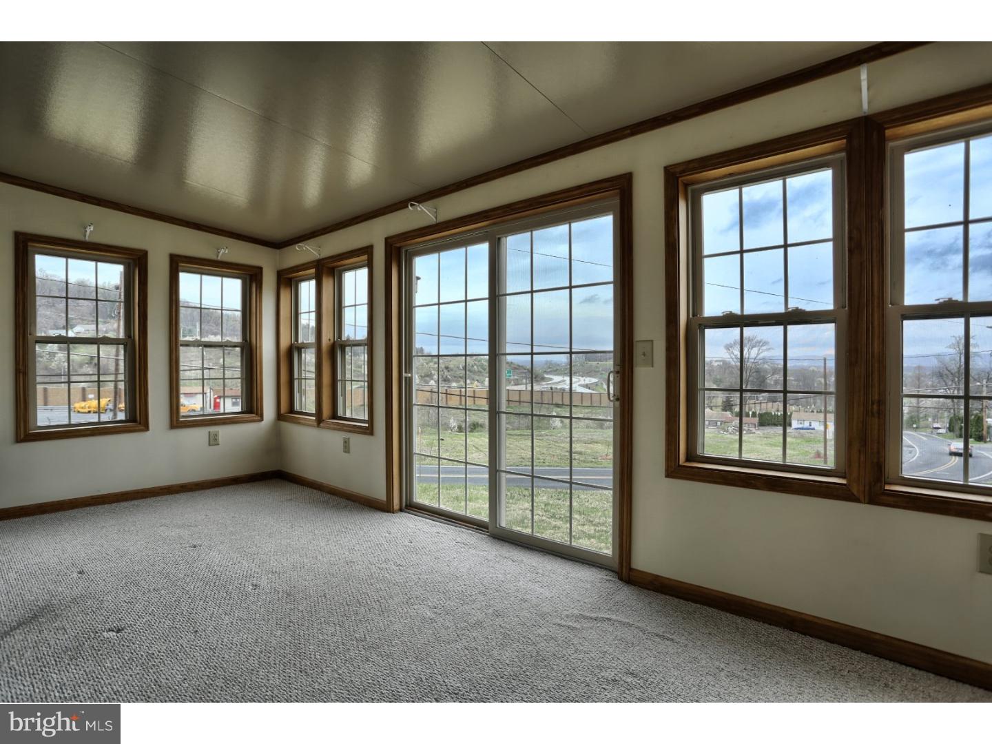 758 Old Lancaster Pike Reading, PA 19607 - Photo 13 of 25 Gallery Image 13
