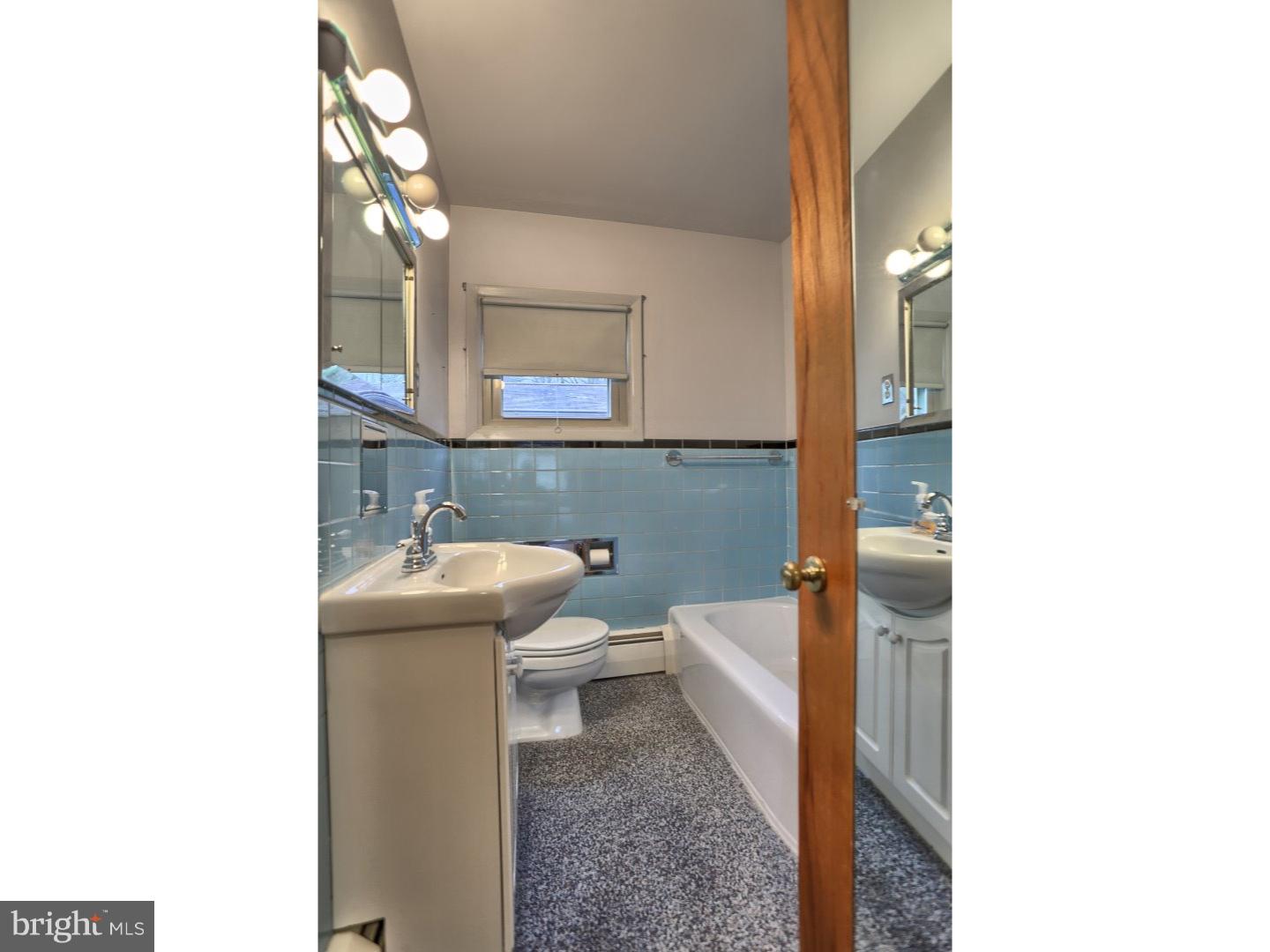 758 Old Lancaster Pike Reading, PA 19607 - Photo 17 of 25 Gallery Image 17