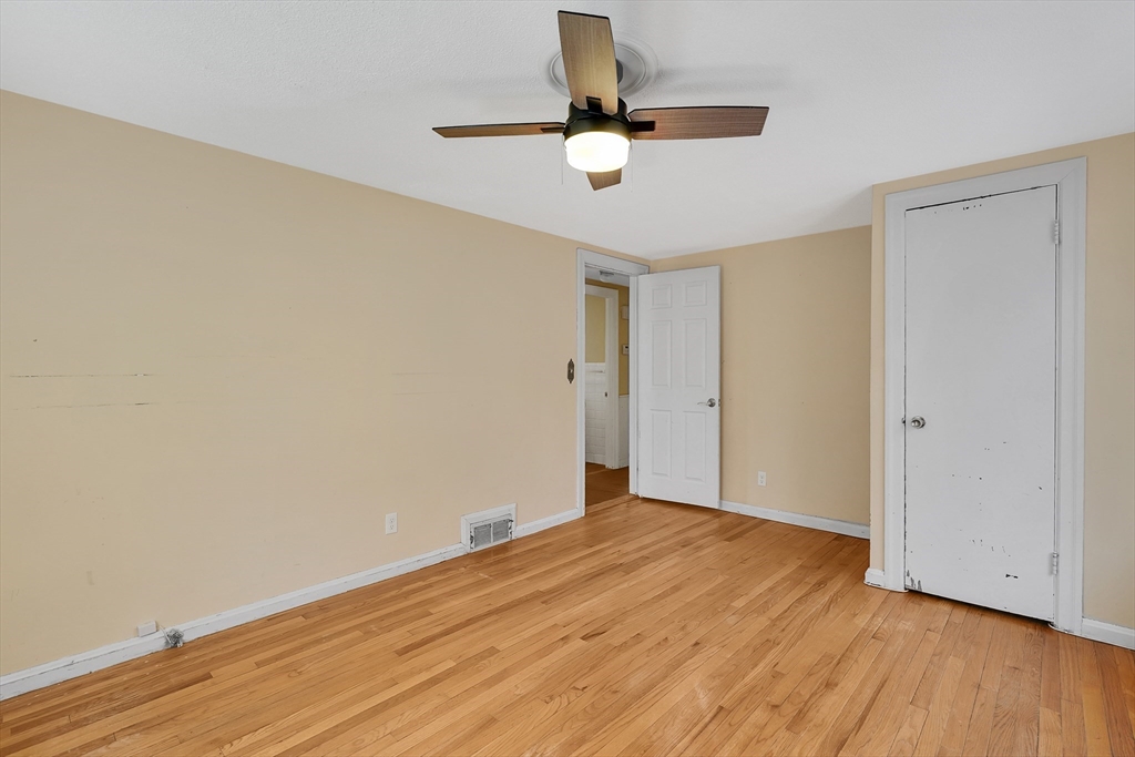 144 West Allen Ridge Road Springfield, MA 01118 - Photo 17 of 42