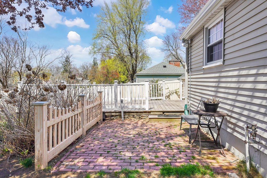 144 West Allen Ridge Road Springfield, MA 01118 - Photo 33 of 42