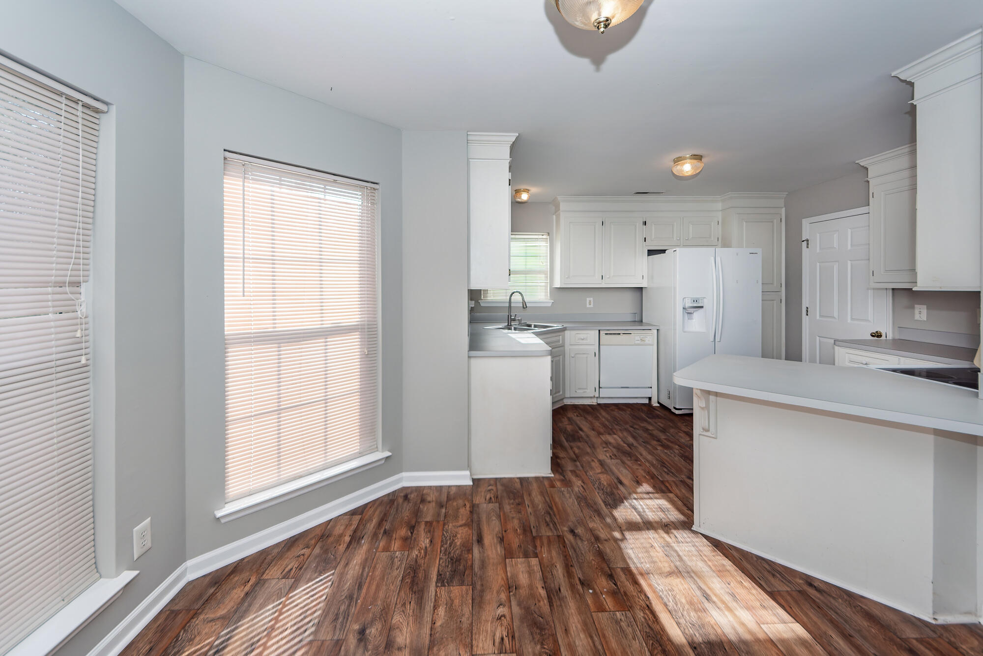 106 Journeys End Lane Moncks Corner, SC 29461 - Photo 9 of 33 09 (2)