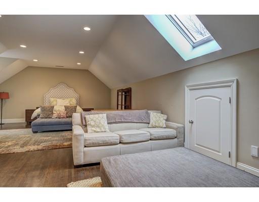 52 Baker Place Newton, MA 02462 - Photo 18 of 24 a living room with furniture and a window
