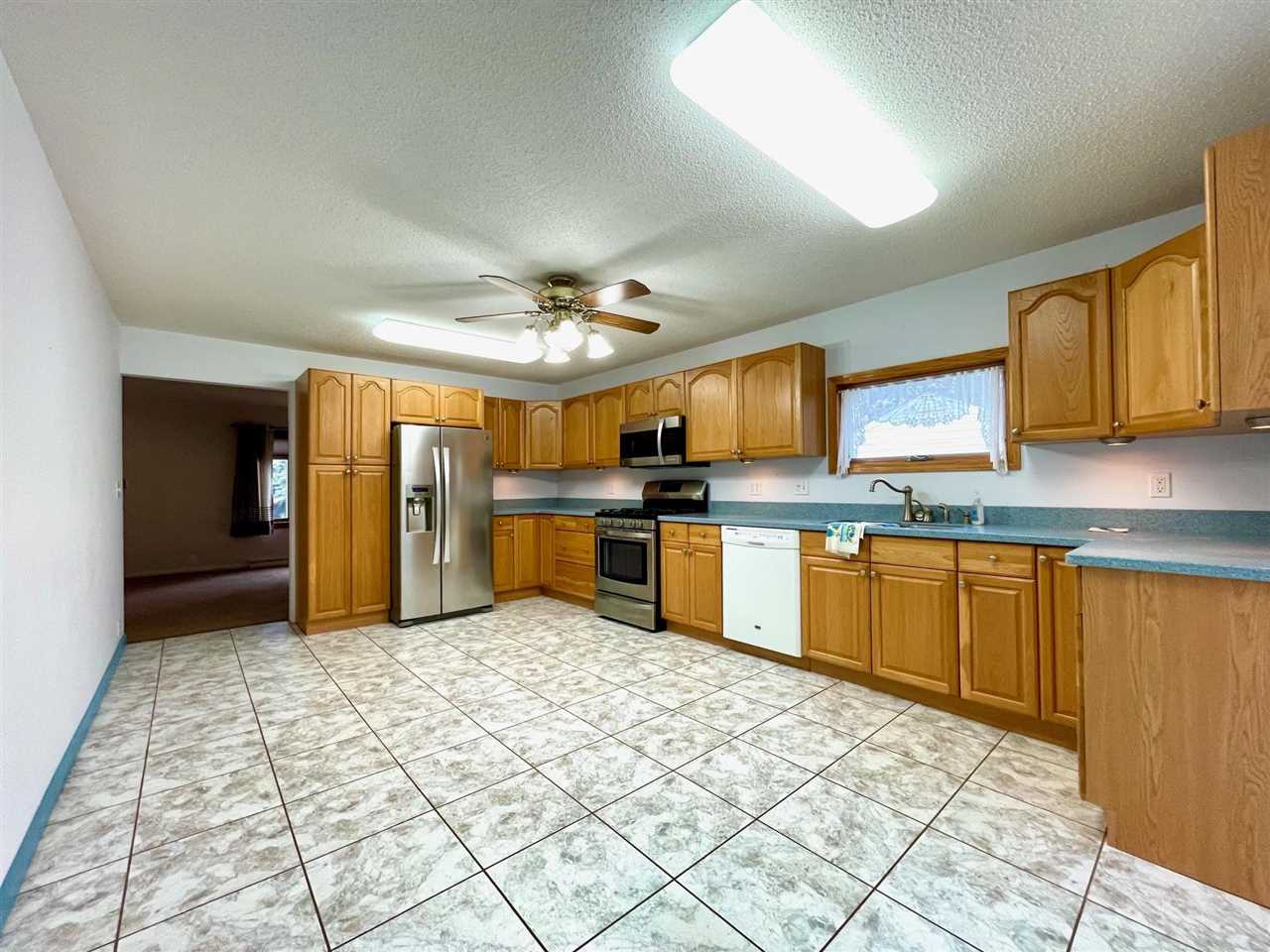139 South Trumbull Road Bay City, MI 48708 - Photo 8 of 18