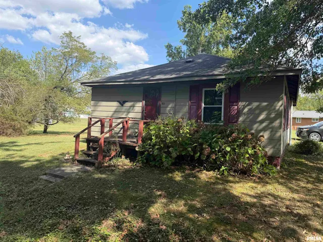 $44,900 | 908 South Pope Street, Benton, IL 62812