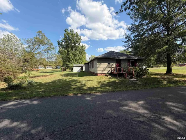 $44,900 | 908 South Pope Street, Benton, IL 62812