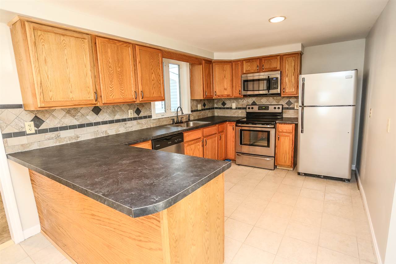 25 Derry Road Hudson, NH 03051 - Photo 5 of 40 Gallery Image 5