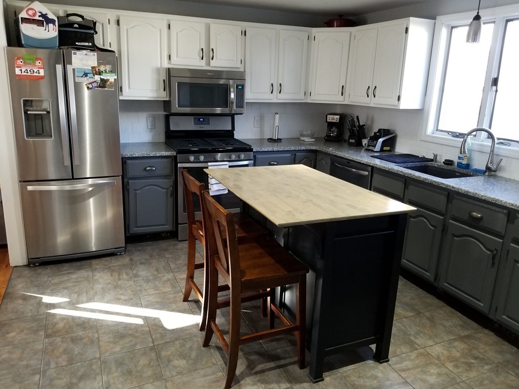 386 Bullock Street Fall River, MA 02720 - Photo 14 of 30 Gallery Image 14