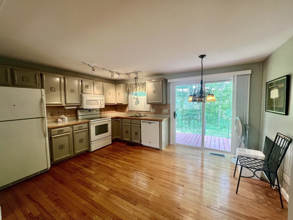 19 Riversedge Drive, Unit 19 Milford, NH 03055 - Photo 5 of 12 Gallery Image 5