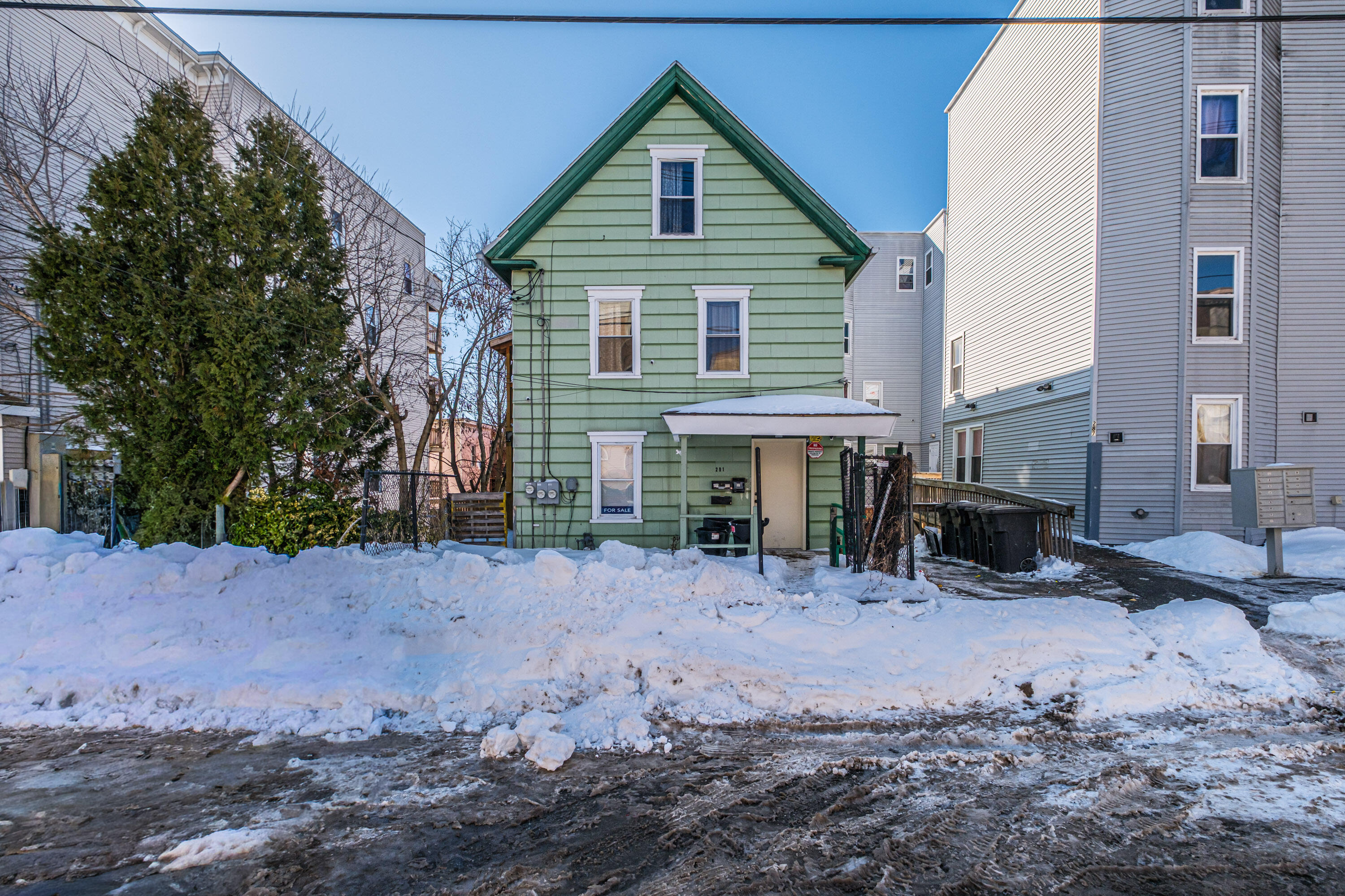 291 Bates Street Lewiston, ME 04240 - Photo 3 of 48 20260203gp-62003