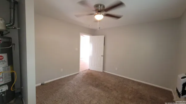 $995 | 122 San Angelo, San Antonio, TX 78212