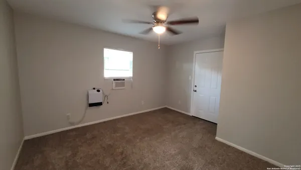 $995 | 122 San Angelo, San Antonio, TX 78212