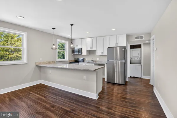 $1,900 | 622 Eastern Avenue Northeast, Unit 301, Washington, DC 20019