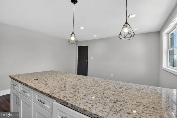 $1,900 | 622 Eastern Avenue Northeast, Unit 301, Washington, DC 20019