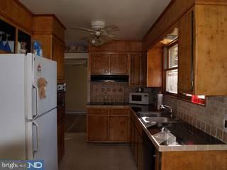 220 South Cedar Street Spring City, PA 19475 - Photo 3 of 6