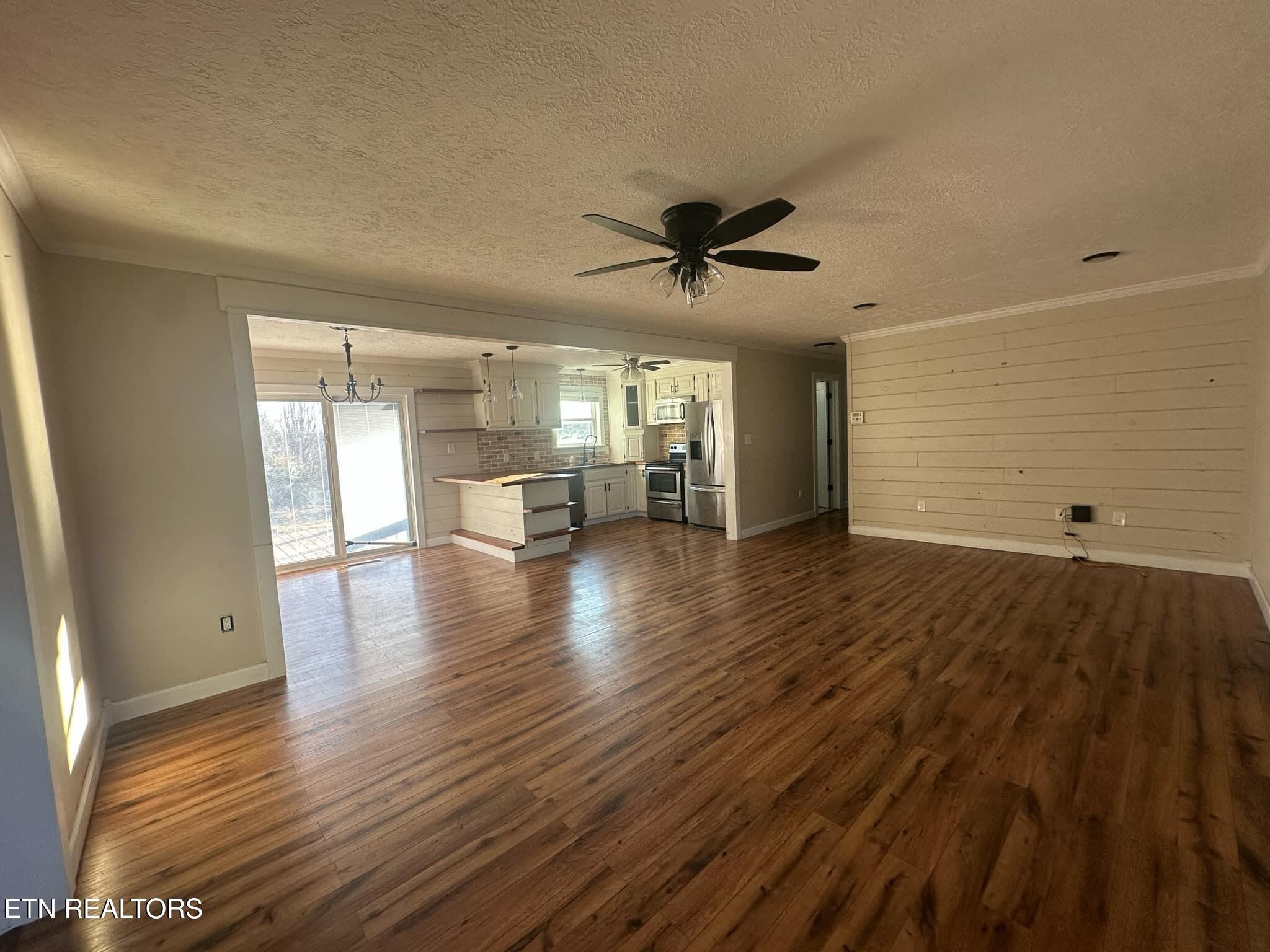 1240 Springhill Road Jamestown, TN 38556 - Photo 4 of 32 Gallery Image 4