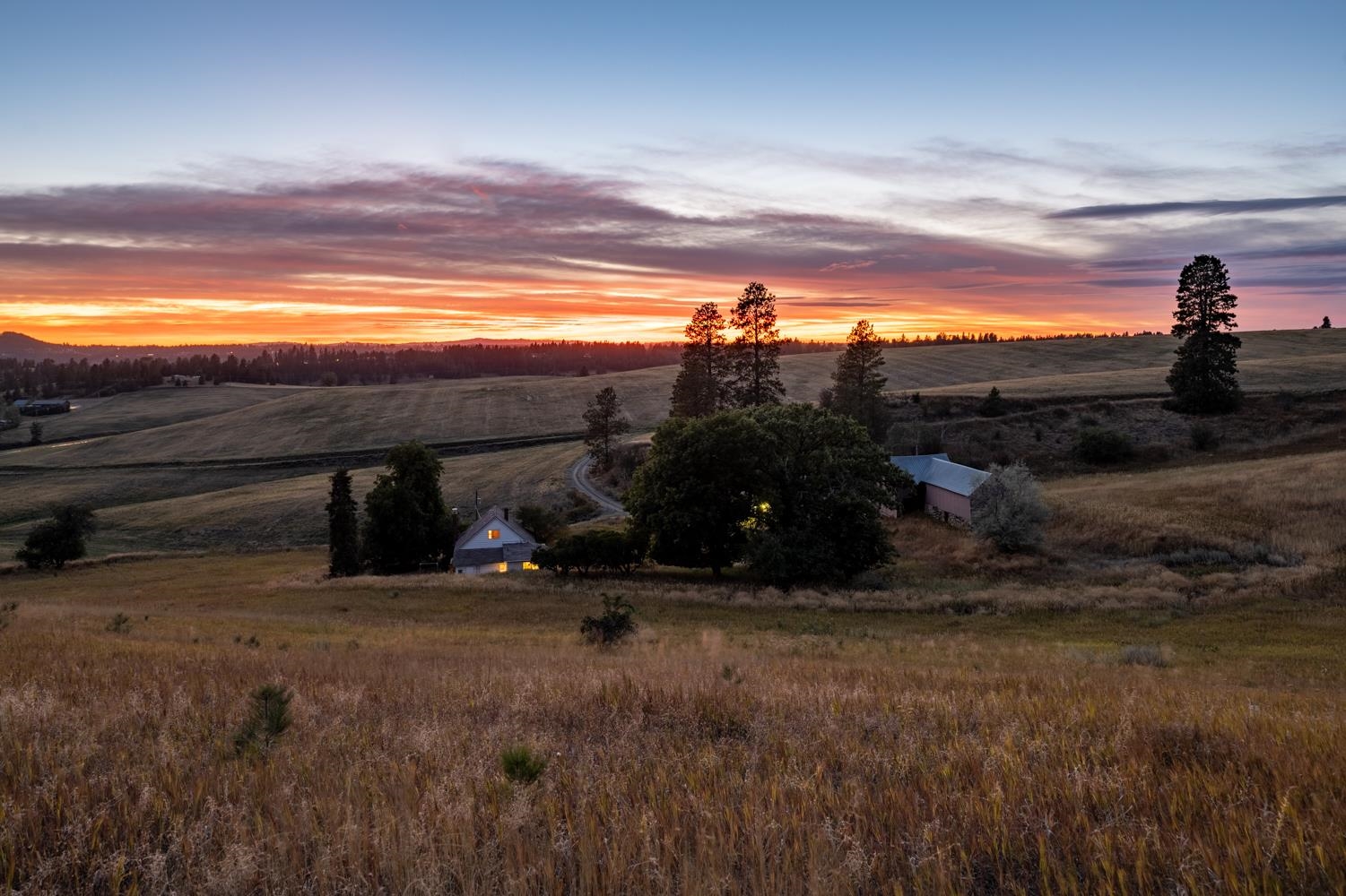 10915 South Silver Hill Road Spokane, WA 99223 - Photo 1 of 50