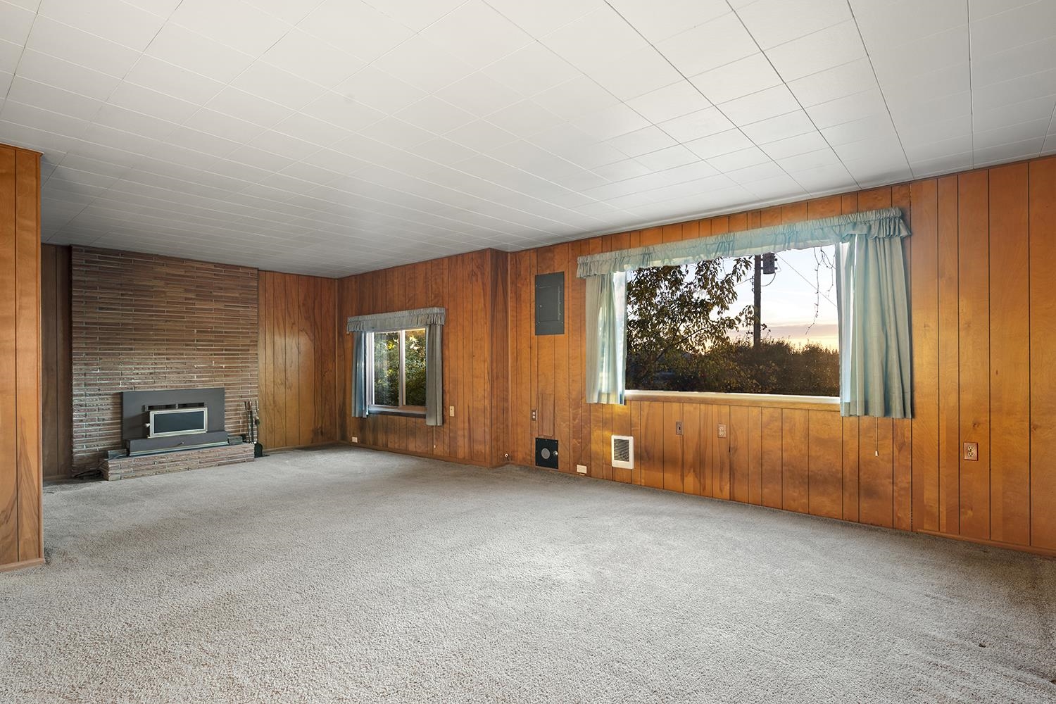 10915 South Silver Hill Road Spokane, WA 99223 - Photo 21 of 50