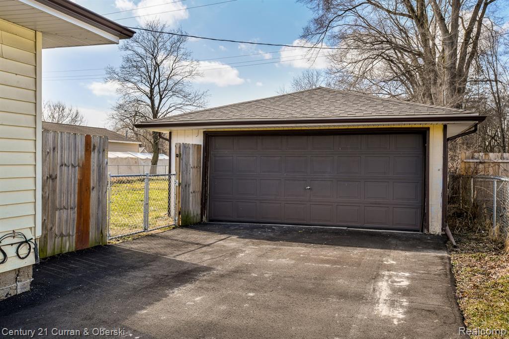 17528 Sumpter Road Belleville, MI 48111 - Photo 29 of 30