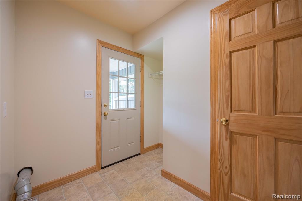 36093 Herman Street Romulus, MI 48174 - Photo 12 of 32 Gallery Image 12
