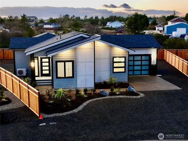 $604,900 | 996 Alida Court Southeast, Ocean Shores, WA 98569