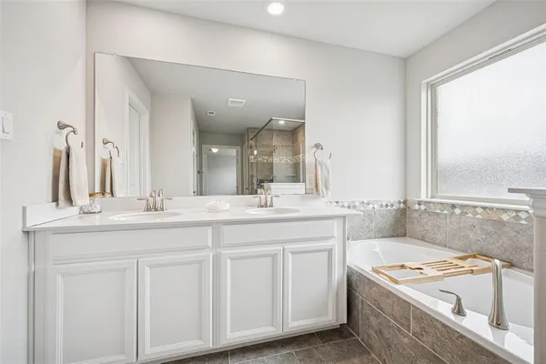 $3,200 | 2536 Bozeman Lane, Carrollton, TX 75010