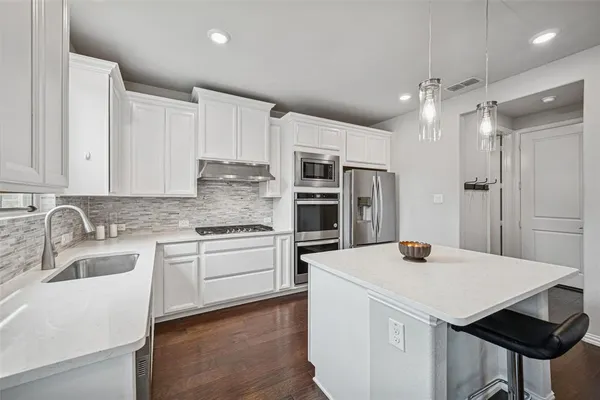 $3,200 | 2536 Bozeman Lane, Carrollton, TX 75010