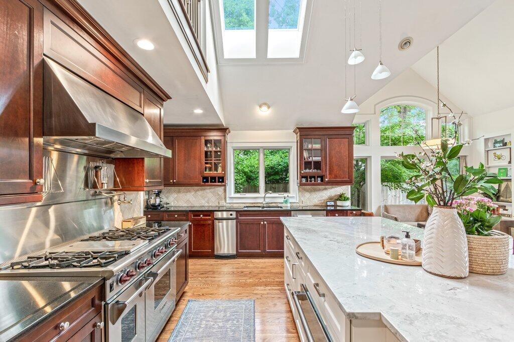 2274 Yorkshire Road Columbus, OH 43221 - Photo 13 of 59 2274 Yorkshire Road-14.jpg-SMALL