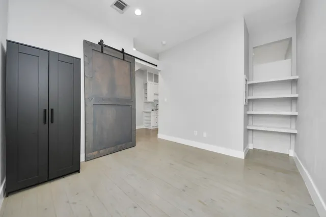 $2,300 | 1708 Winter Street, Unit C, Houston, TX 77007