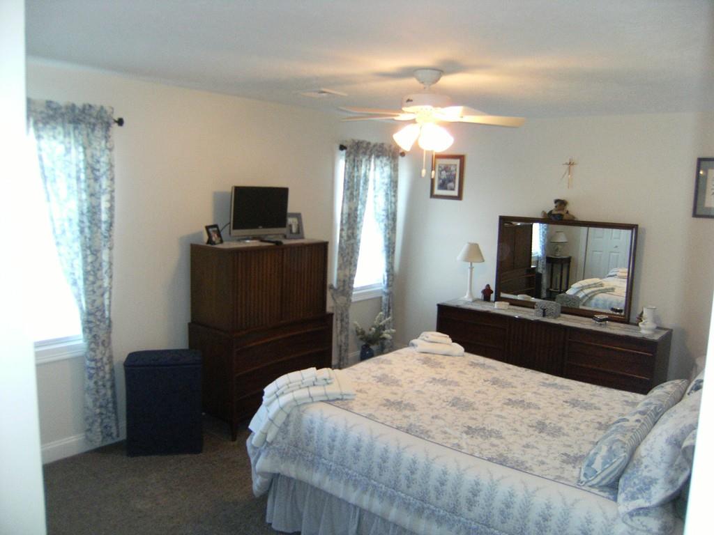 247 Montgomery Road Westfield, MA 01085 - Photo 27 of 38 Gallery Image 27
