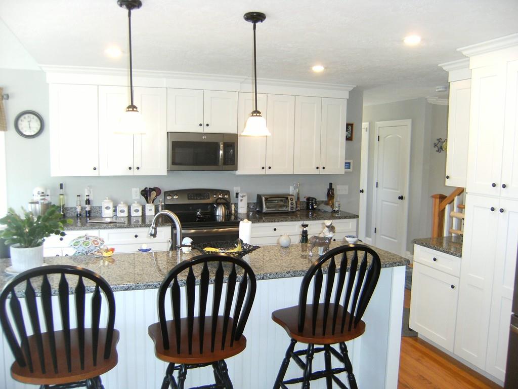 247 Montgomery Road Westfield, MA 01085 - Photo 8 of 38 Gallery Image 8