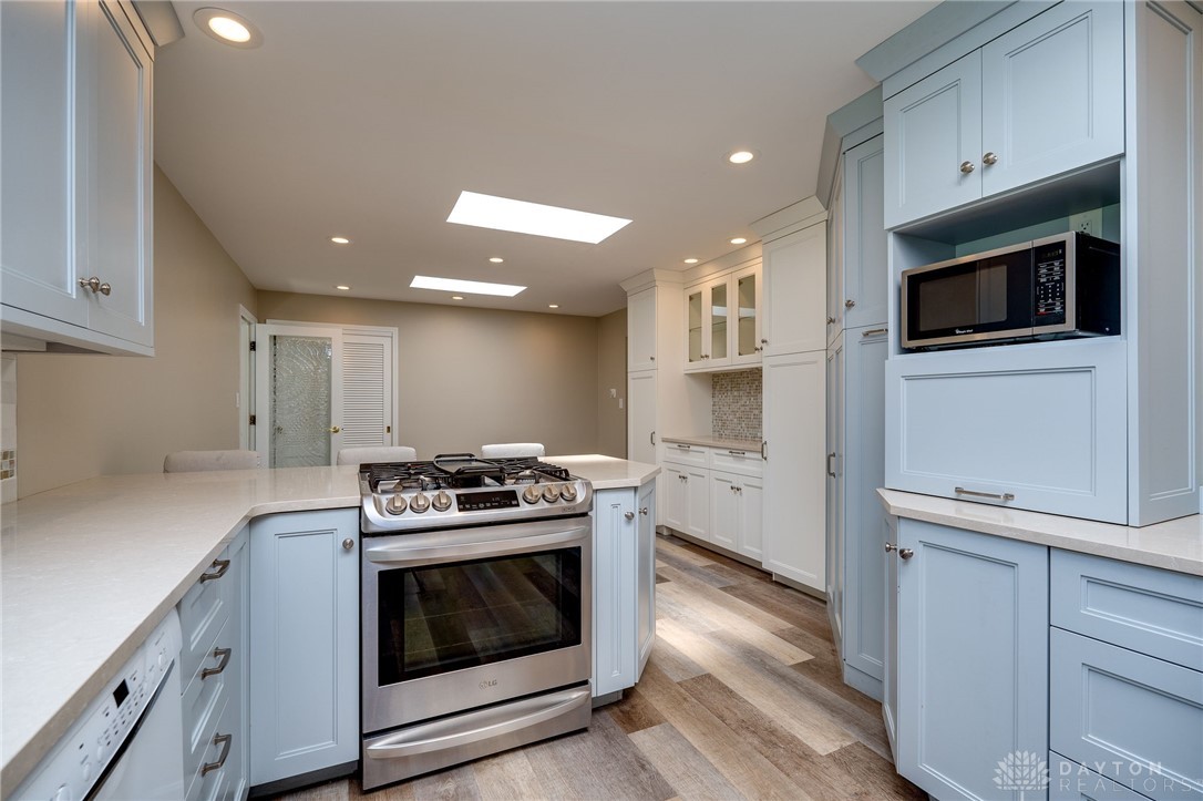 6044 Waterloo Road Dayton, OH 45459 - Photo 14 of 47 Gallery Image 14