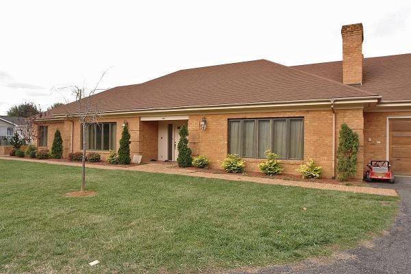 4001 Winding Way Road Southwest Roanoke, VA 24018 - Photo 6 of 40 EXTERIOR