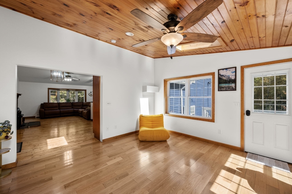 728 River Street Winchendon, MA 01475 - Photo 10 of 30