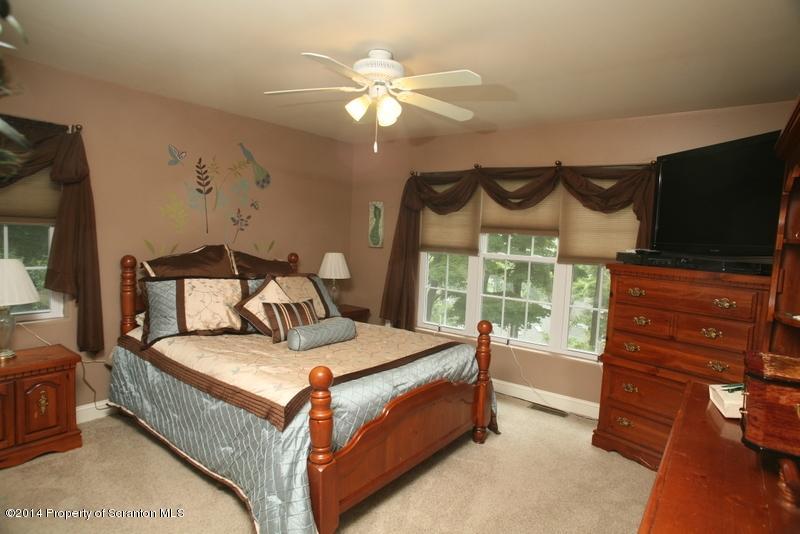 401 Carpenter Hill Road Clarks Summit, PA 18411 - Photo 14 of 75 Gallery Image 14