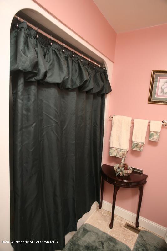 401 Carpenter Hill Road Clarks Summit, PA 18411 - Photo 27 of 75 Gallery Image 27