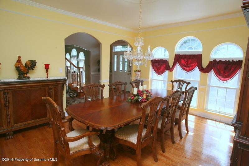 401 Carpenter Hill Road Clarks Summit, PA 18411 - Photo 4 of 75 Gallery Image 4