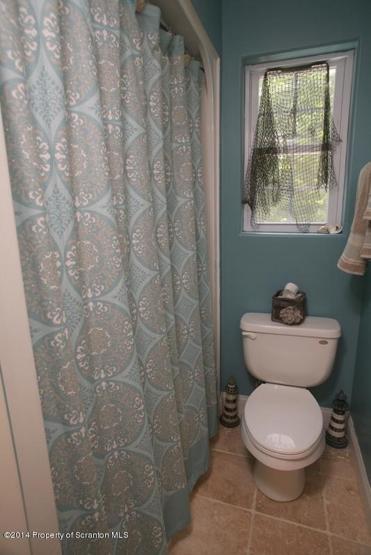 401 Carpenter Hill Road Clarks Summit, PA 18411 - Photo 7 of 75 Gallery Image 7