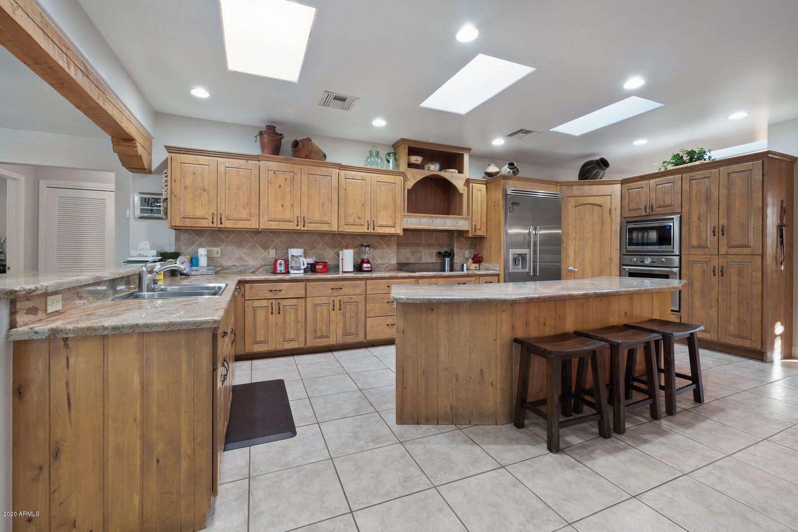 9780 East Cactus Road Scottsdale, AZ 85260 - Photo 29 of 76 19_P1270250_mls