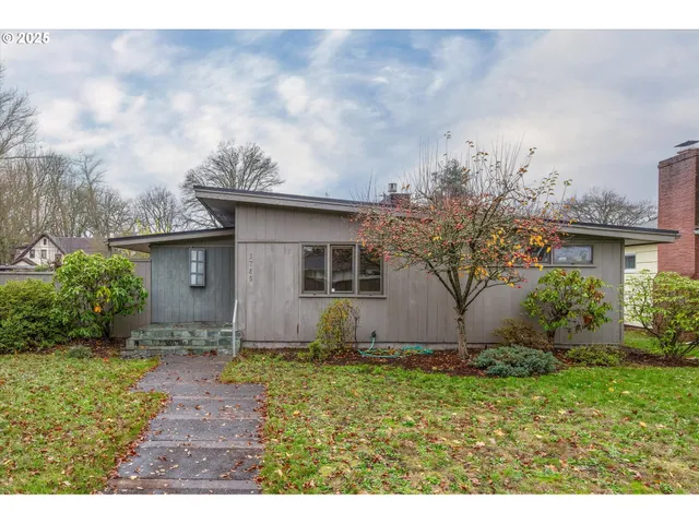 $365,000 | 1745 23rd Avenue, Longview, WA 98632