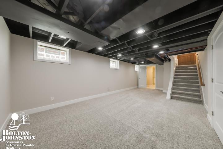 311 Merriweather Road Grosse Pointe Farms, MI 48236 - Photo 36 of 49